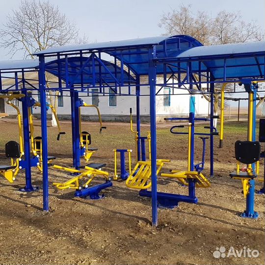 Уличный тренажер