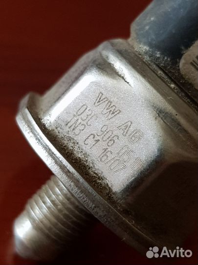 Датчик давления топлива Audi Volkswagen