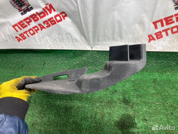 Накладка декоративная правая Peugeot 407 седан