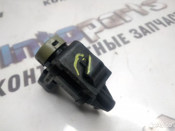 Клапан электромагнитный Volkswagen Passat B6 BMR