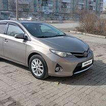 Toyota Auris 1.6 CVT, 2014, 130 000 км, с пробегом, цена 1 350 000 руб.