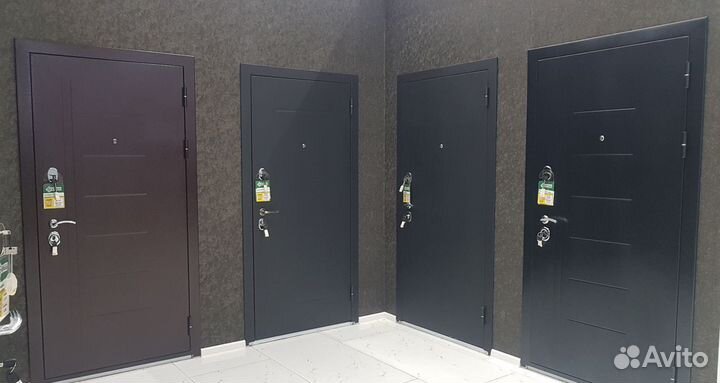 Входные и межкомнатные двери со склада