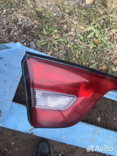 Фонарь в крышку багажника Mitsubishi Galant 7