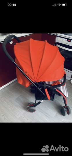 Прогулочная коляска