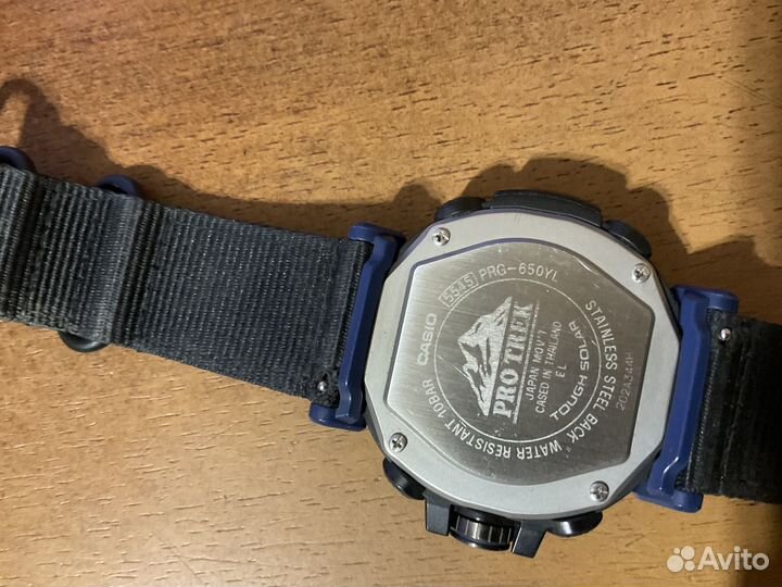 Продам чаcы Casio pro trek PRG 650YL