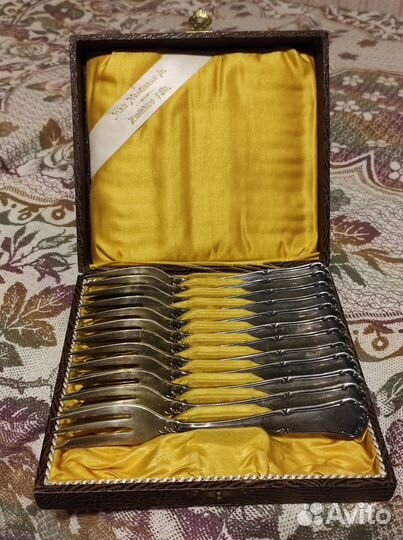 Набор антикварных серебряных вилочек. Германия