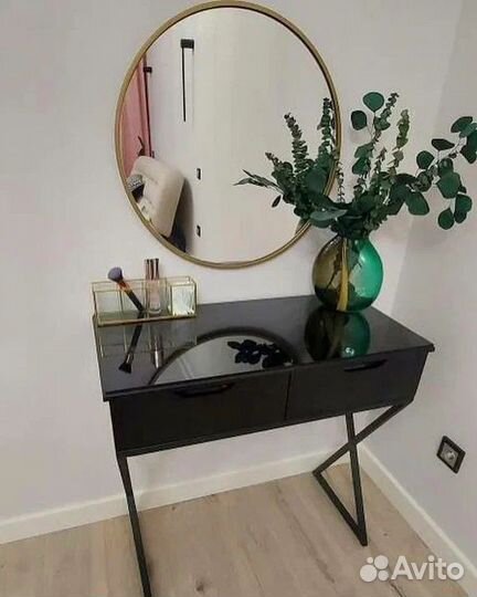 Консоль дизайнерская в современном стиле