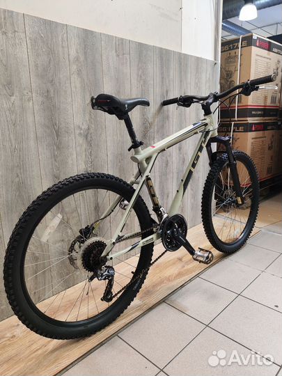 Велосипед 26 GT Avalanche 2.0 SLX/гидравлика