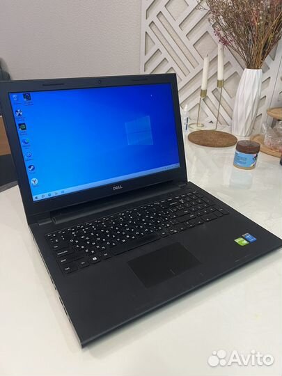 Ноутбук Dell Inspiron 15
