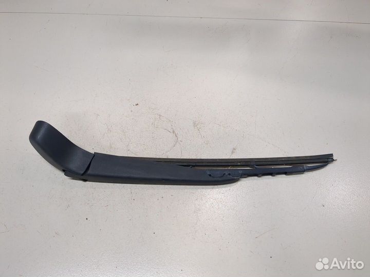 Щеткодержатель Volvo V50, 2010