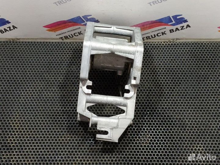 Кронштейн рулевой колонки