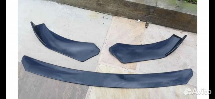 Сплиттер универсальный на передний бампер