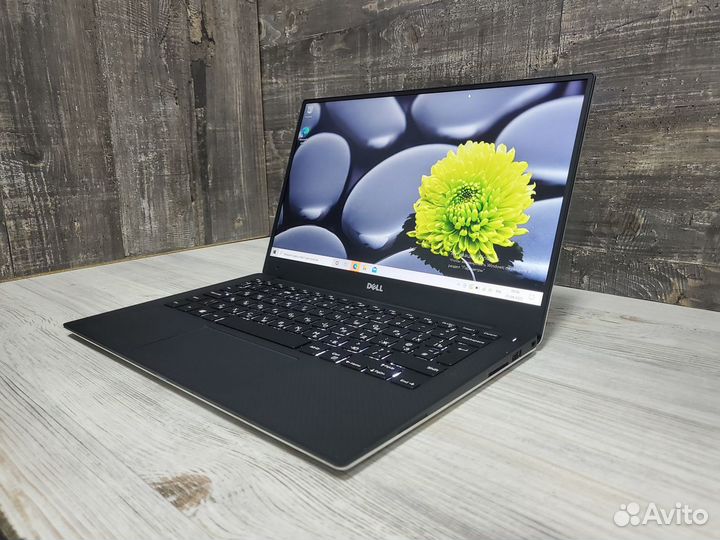 Dell XPS сенсорный на гарантии