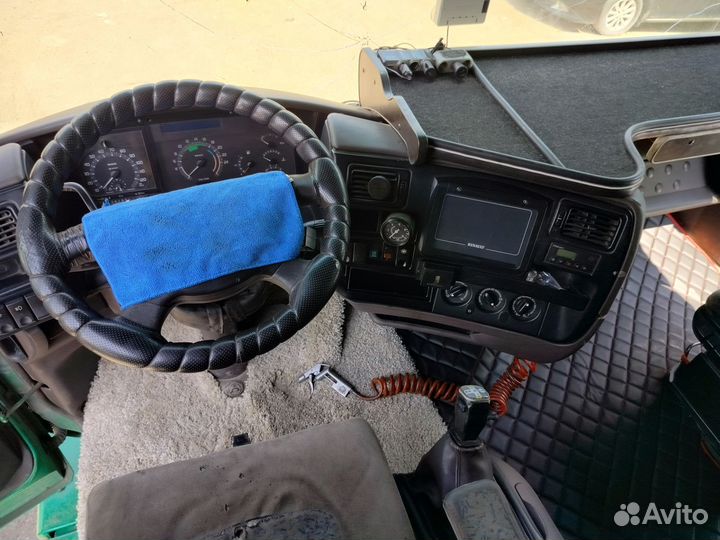 Renault Magnum, 2001