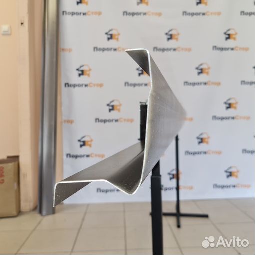 Ремонтный порог левый Chevrolet Tahoe кузовной