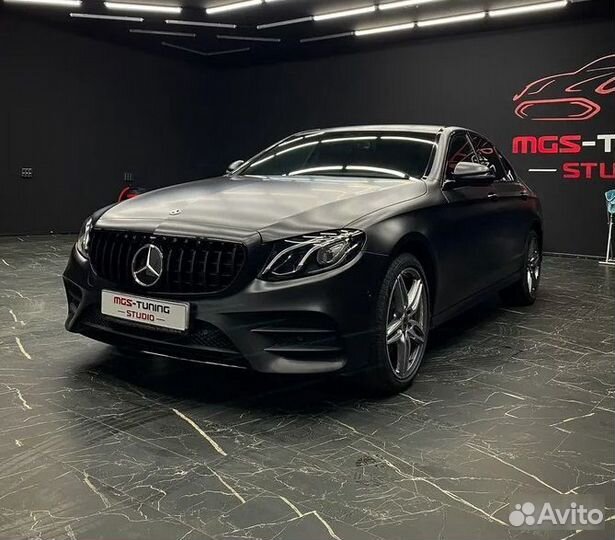 Решетка радиатора стиль GT на E-Class W213