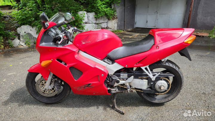 Honda VFR 800