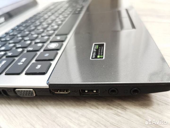 Intel core i5 SSD для учебы, работы, игр 8GB озу