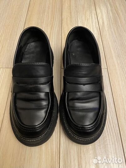 Лоферы женские