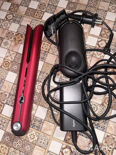 Выпрямитель для волос Dyson