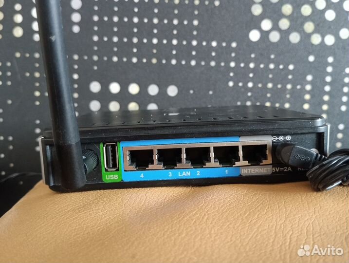 Wifi роутер Dlink dir 320 с usb разьемом