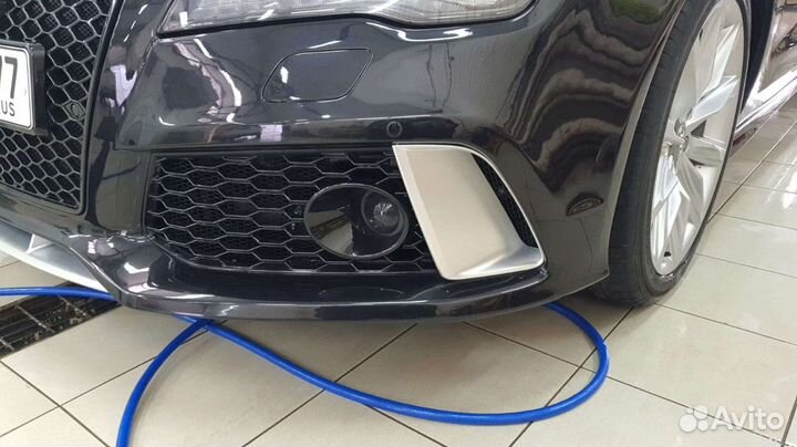 Воздухозаборник в бампер Audi RS