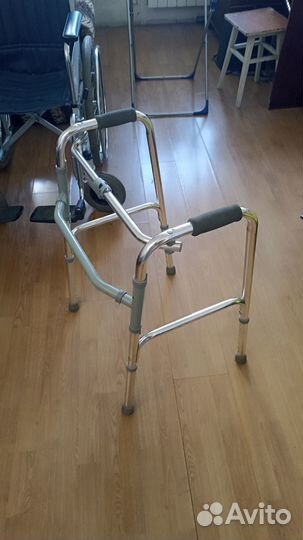 Инвалидные ходунки