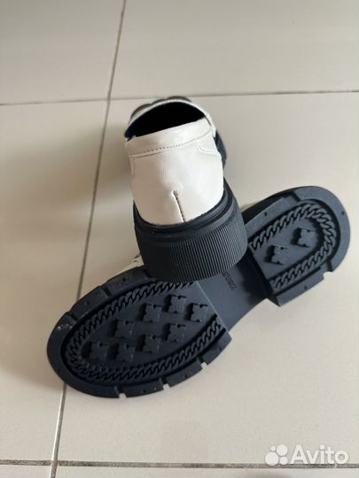 Новые лоферы женские 37 размер