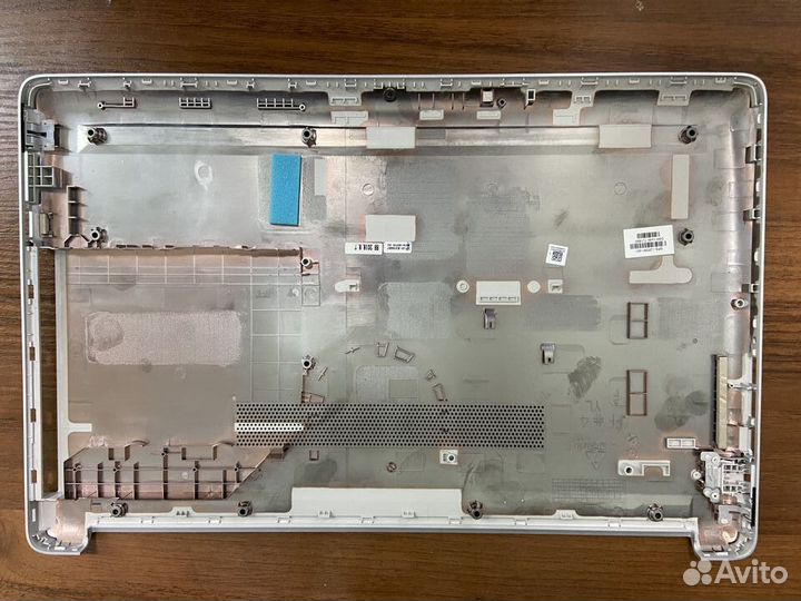 Нижняя часть корпуса для HP 250 G7, 255 G7