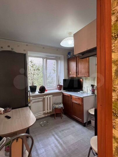 2-к. квартира, 43 м², 3/5 эт.