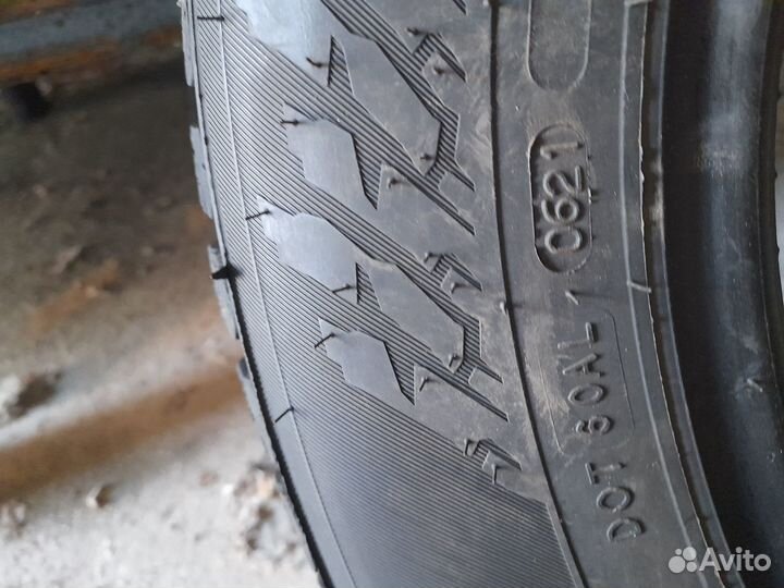 Nokian Tyres Hakkapeliitta 9 215/60 R16