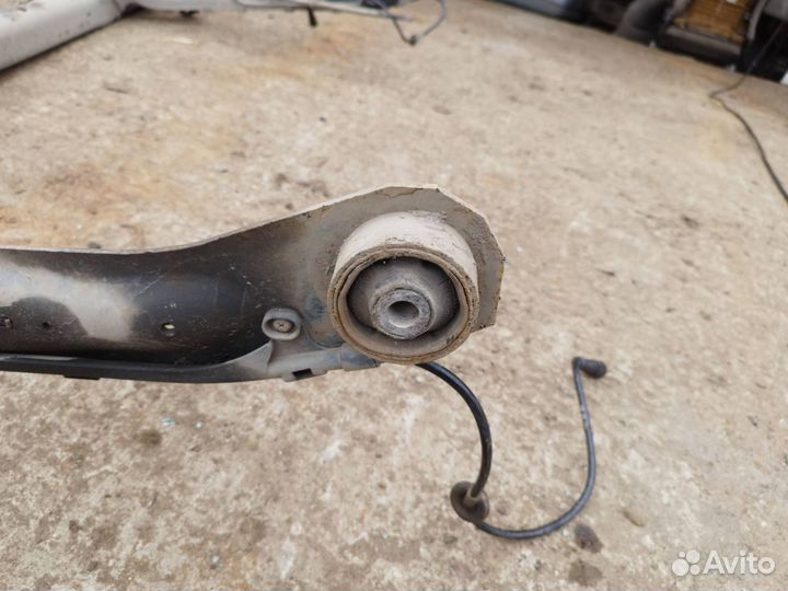 Балка задняя Audi 100 4A/C4 4A2 1992 4A0500047