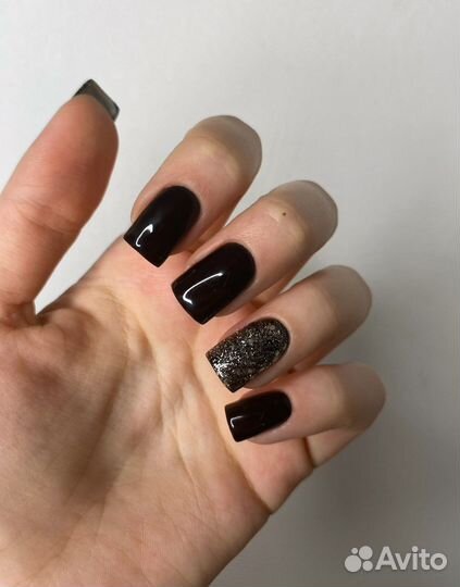 Маникюр с покрытием гель-лаком