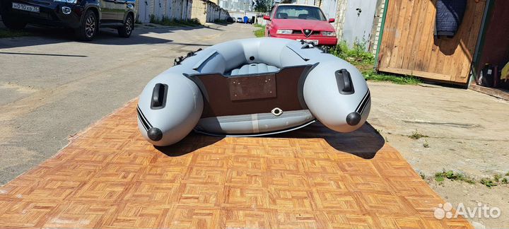 Лодка Flink-FT320A