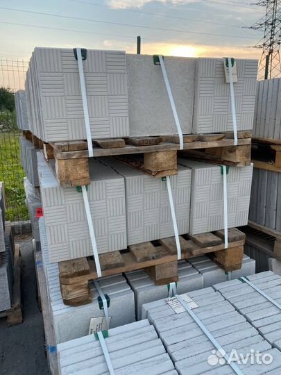 Тротуарная плитка, бордюр, водоотвод