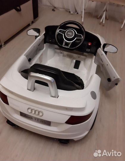 Детский электромобиль бу