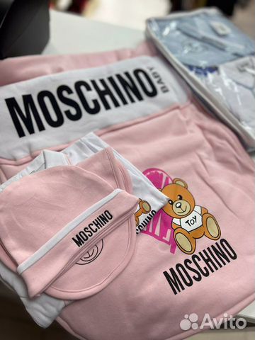 Комплект на выписку moschino baby объявление продам
