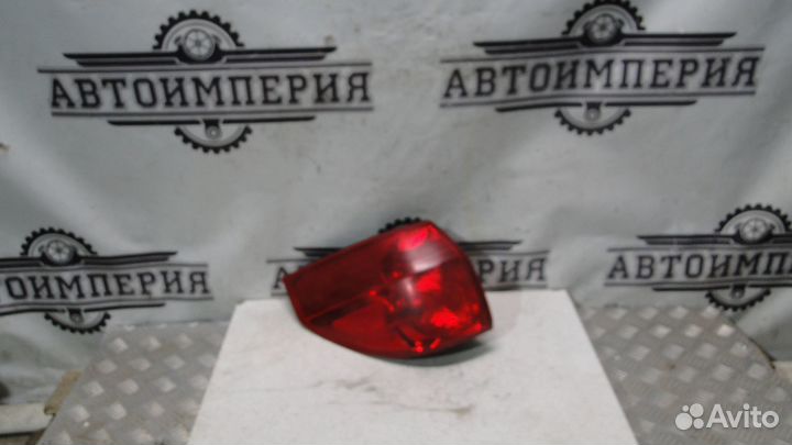 Фoнарь задний левый Tоyоtа Siеnnа 2 2007 3.5