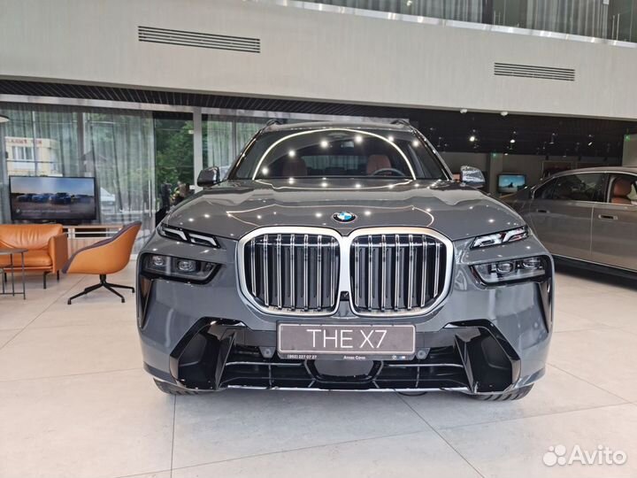 BMW X7 3.0 AT, 2023