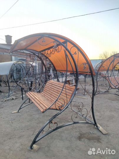 Качели для садового участка