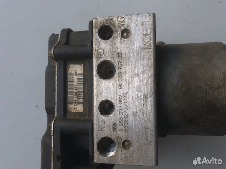 Блок ABS Peugeot 107