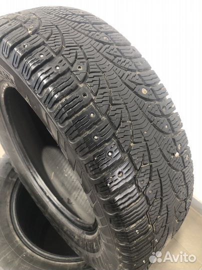 Pirelli Ice 215/65 R16