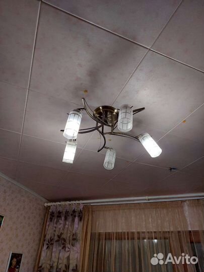 Люстра потолочная б/у