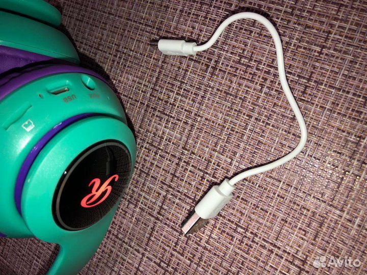 Беспроводные наушники с ушками