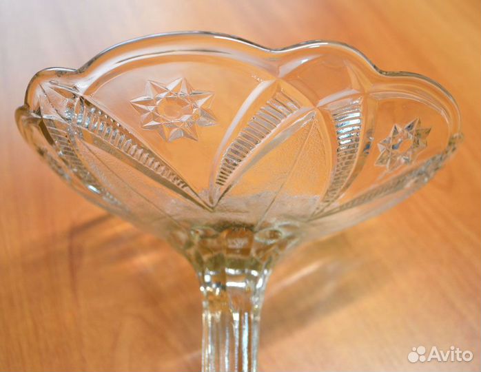 Ваза на ножке - фруктовница, конфетница времёнссср