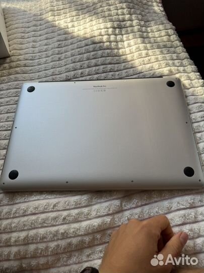 Apple macbook pro 15 2014 512 i7 16 silver