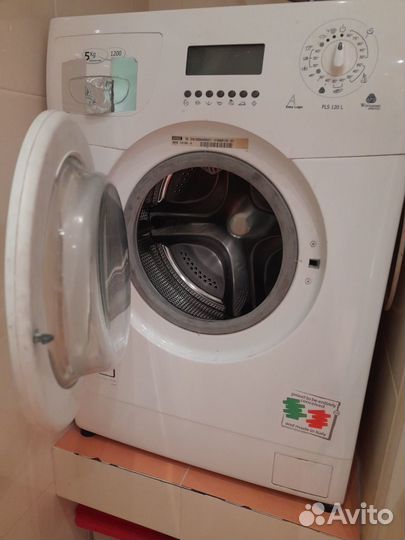 Продам стиральную машину на запчасти