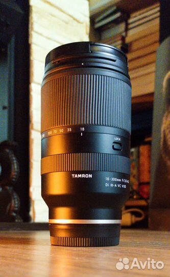 Tamron 18-300mm f/3.5-6.3 Di III-A VC VXD Sony E