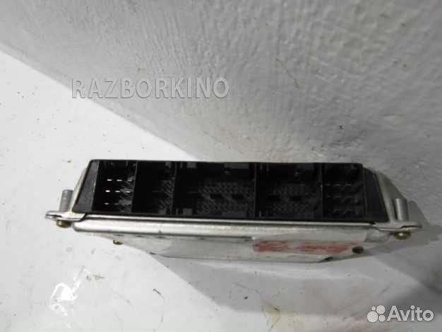 Блок управления двигателем A6111533579