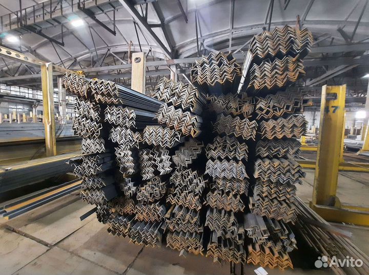 Уголок стальной